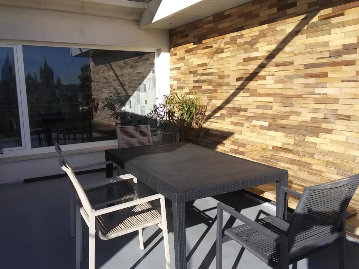 Pleno Centro Nuevo Parking Apartment Leon Ngoại thất bức ảnh
